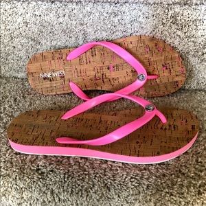 💕 Nine West Hot Pink Cork Flip Flops